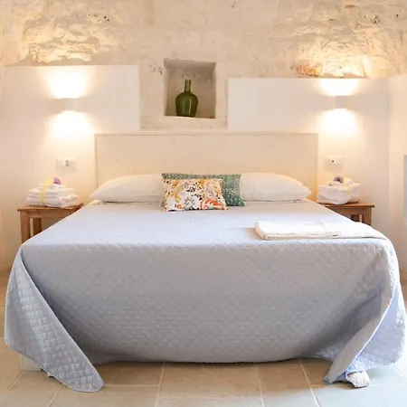 Dimore Angiulli - Trulli Di Charme 4* 카스텔라나그로테